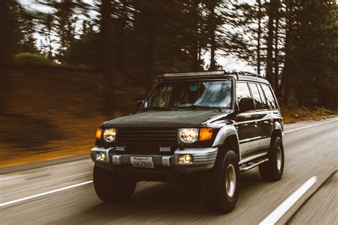 結婚車|結婚したら車はどうすれば良い？手放すかどうかの基準や必要な。